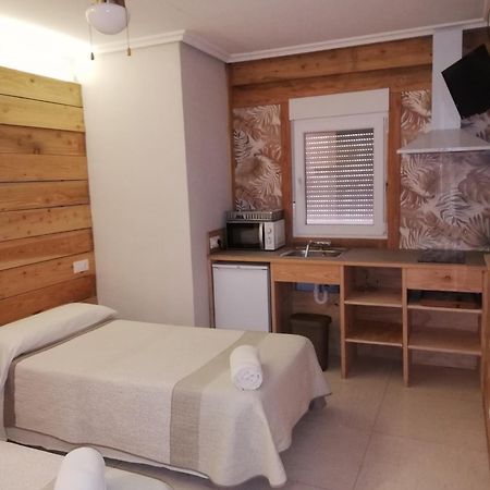 Hostal Ochoa San Adrián Extérieur photo
