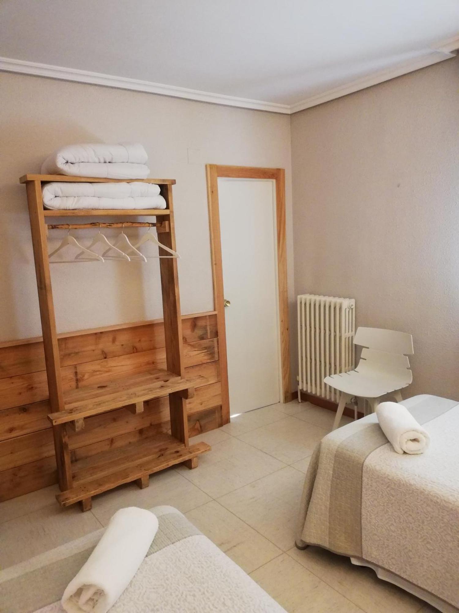Hostal Ochoa San Adrián Extérieur photo