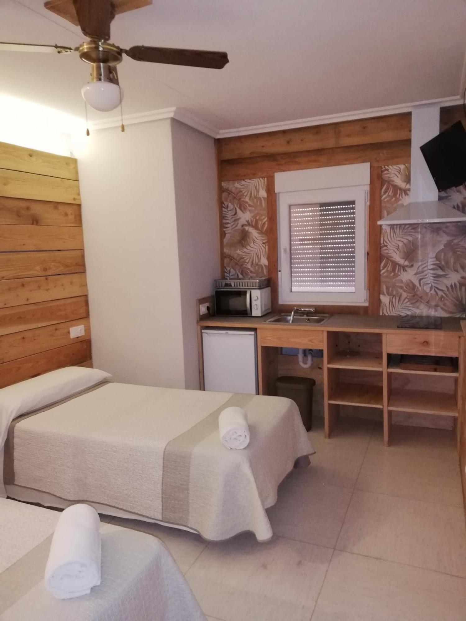 Hostal Ochoa San Adrián Extérieur photo